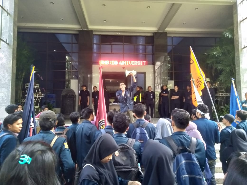 Mahasiswa Tidak Satu Suara Terkait Polemik PTN-BH