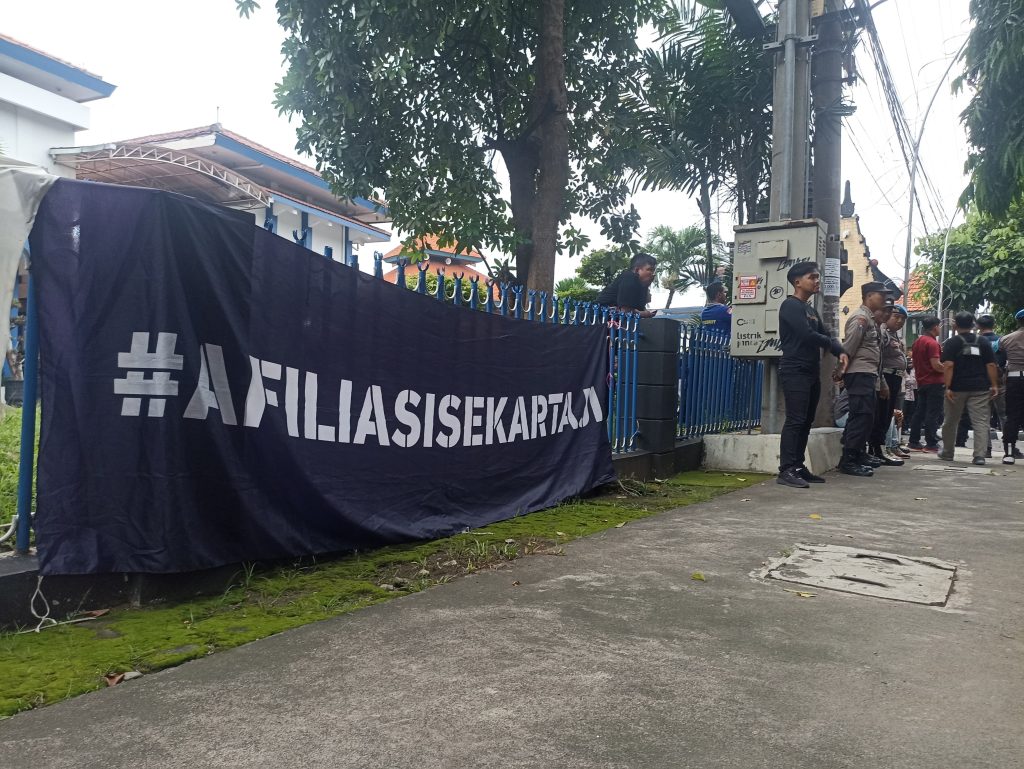 TOLAK UU TNI DI KEDIRI: PERS MAHASISWA DIREPRESI LAGI