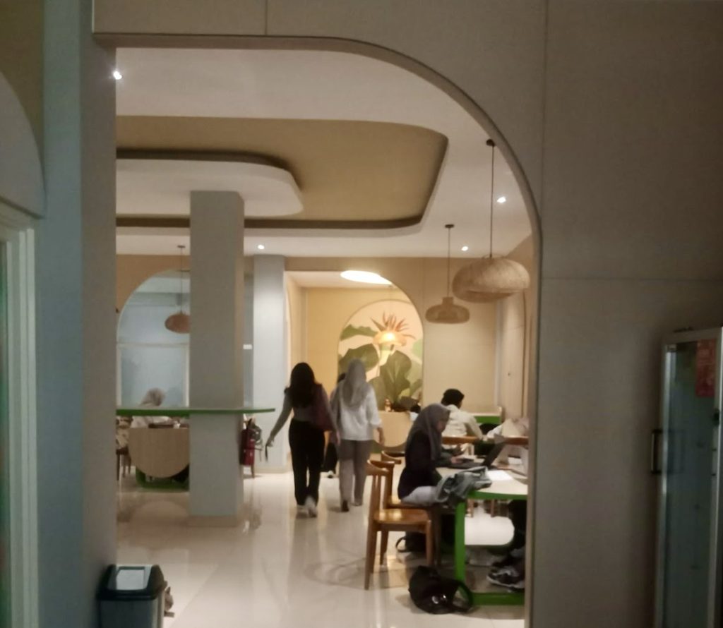 NASIB TRAGIS WI-FI KANTIN FIB: KETIKA RENOVASI FISIK BERBENTURAN DENGAN SUSAH SINYAL