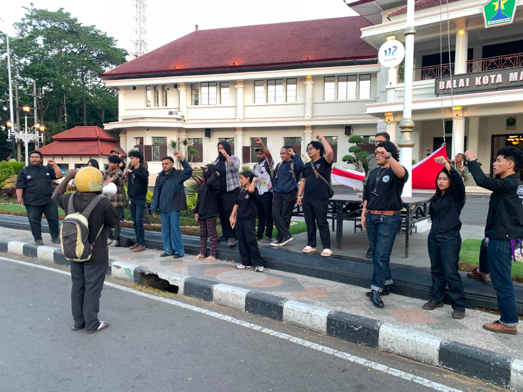 AKSI KAMISAN KE-141 DI MALANG SUARAKAN PENOLAKAN TERHADAP MILITERISME DI RANAH SIPIL